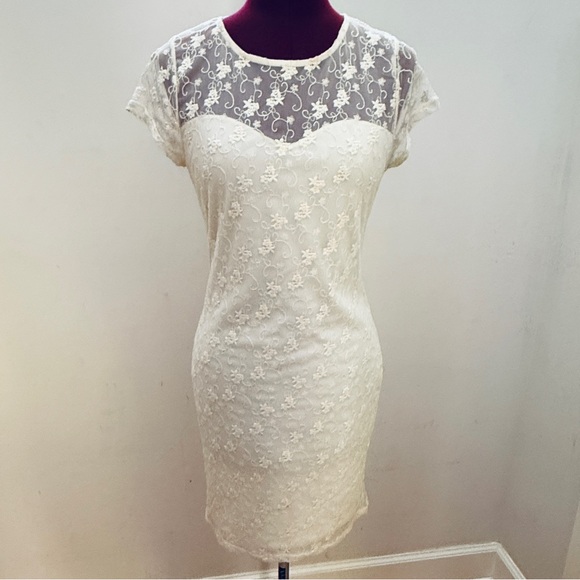 Free People Dresses & Skirts - Free People Ivory Lace Mini Dress, sz L